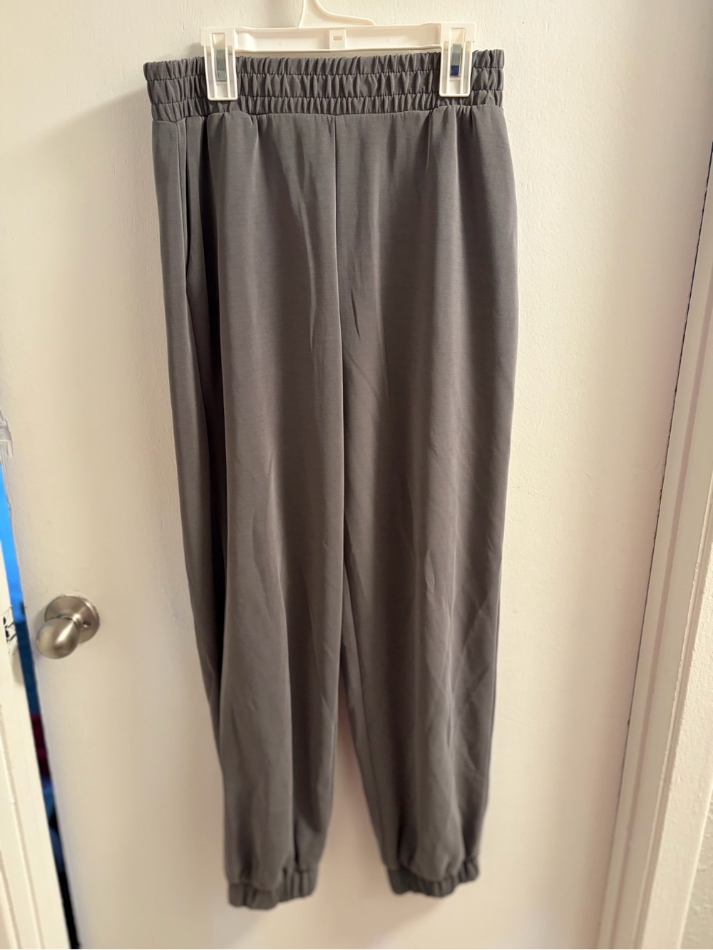 Oysho Charcoal Gray Lightweight Silk Touch Jogger Pants Pockets M